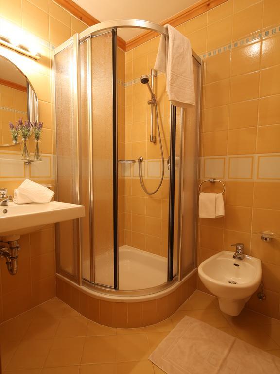 Residence Rose San Candido Dış mekan fotoğraf